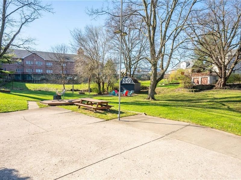 3847 Maywood Court, Cincinnati, OH 45211 Photo 6