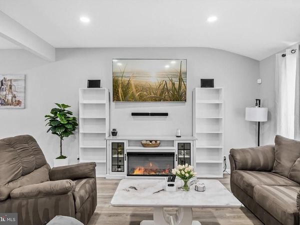 239 BOYER AVENUE, WEST BERLIN, NJ 08091