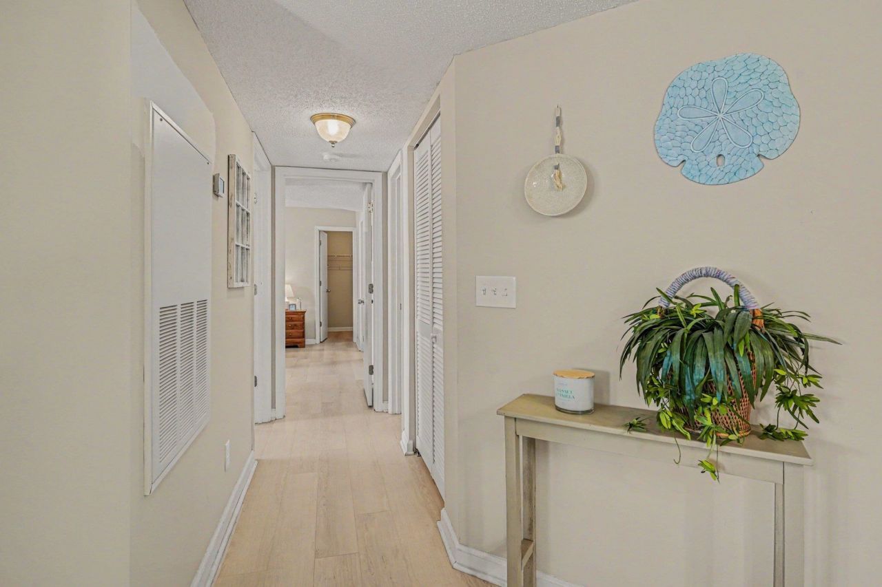 140-i Spanish Oak Ct.  Photo 12