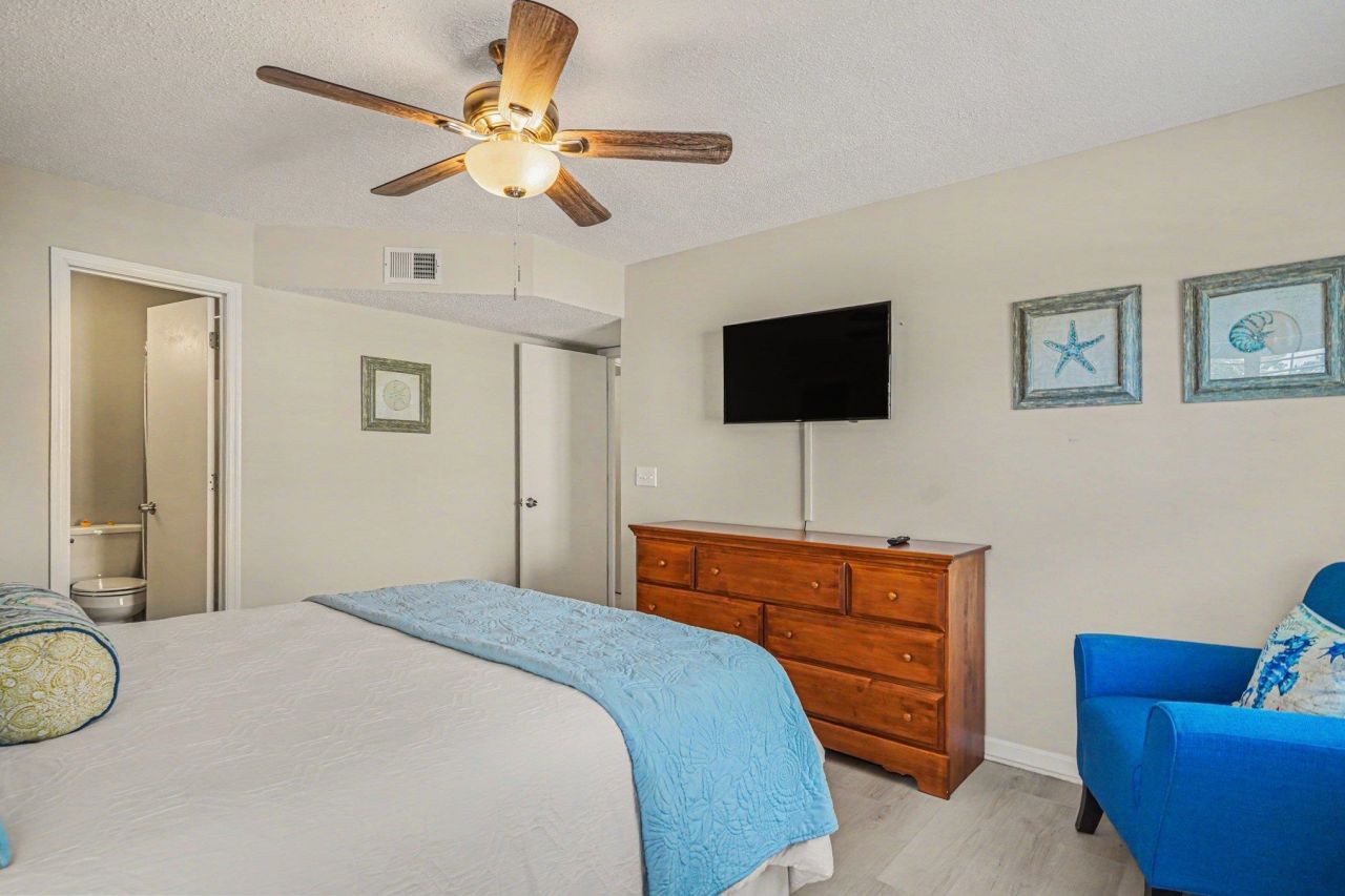 140-i Spanish Oak Ct.  Photo 15