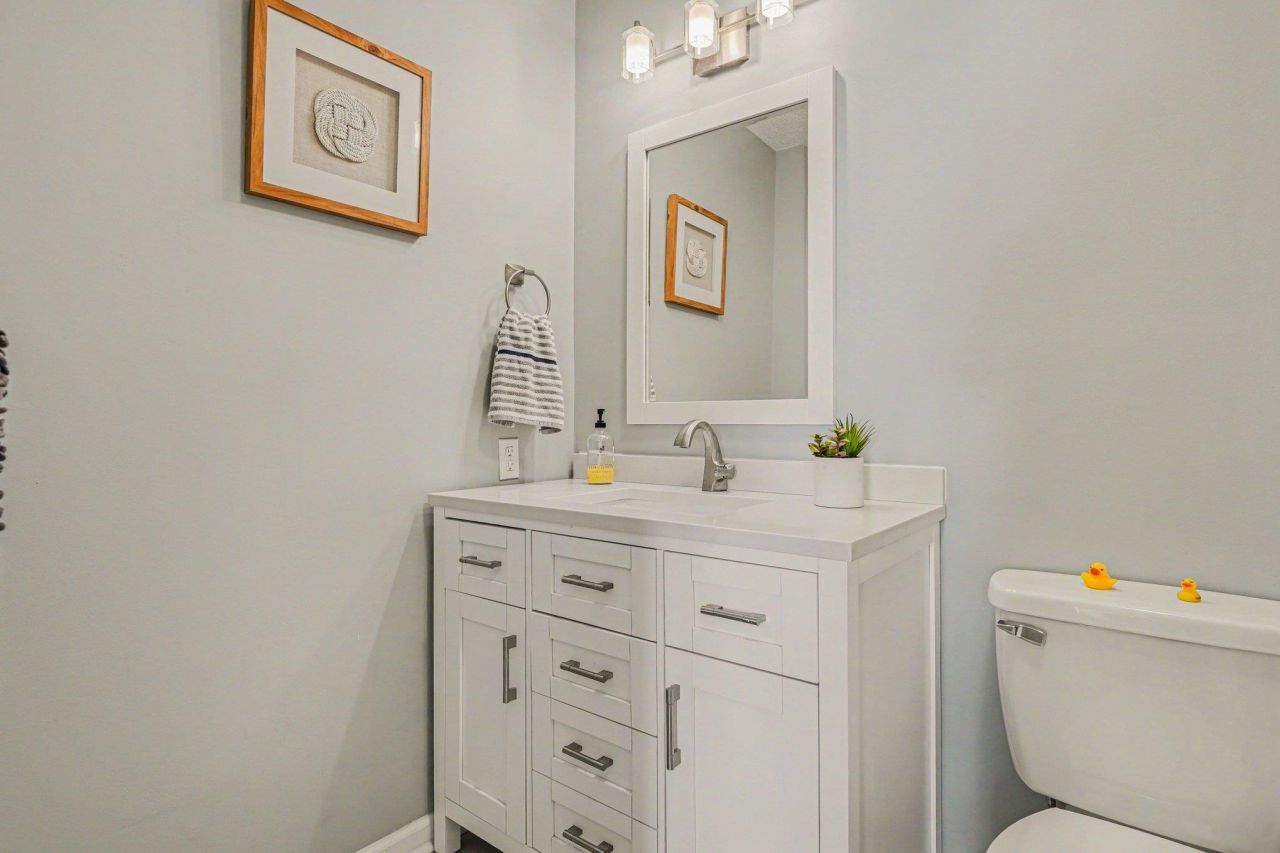 140-i Spanish Oak Ct.  Photo 17