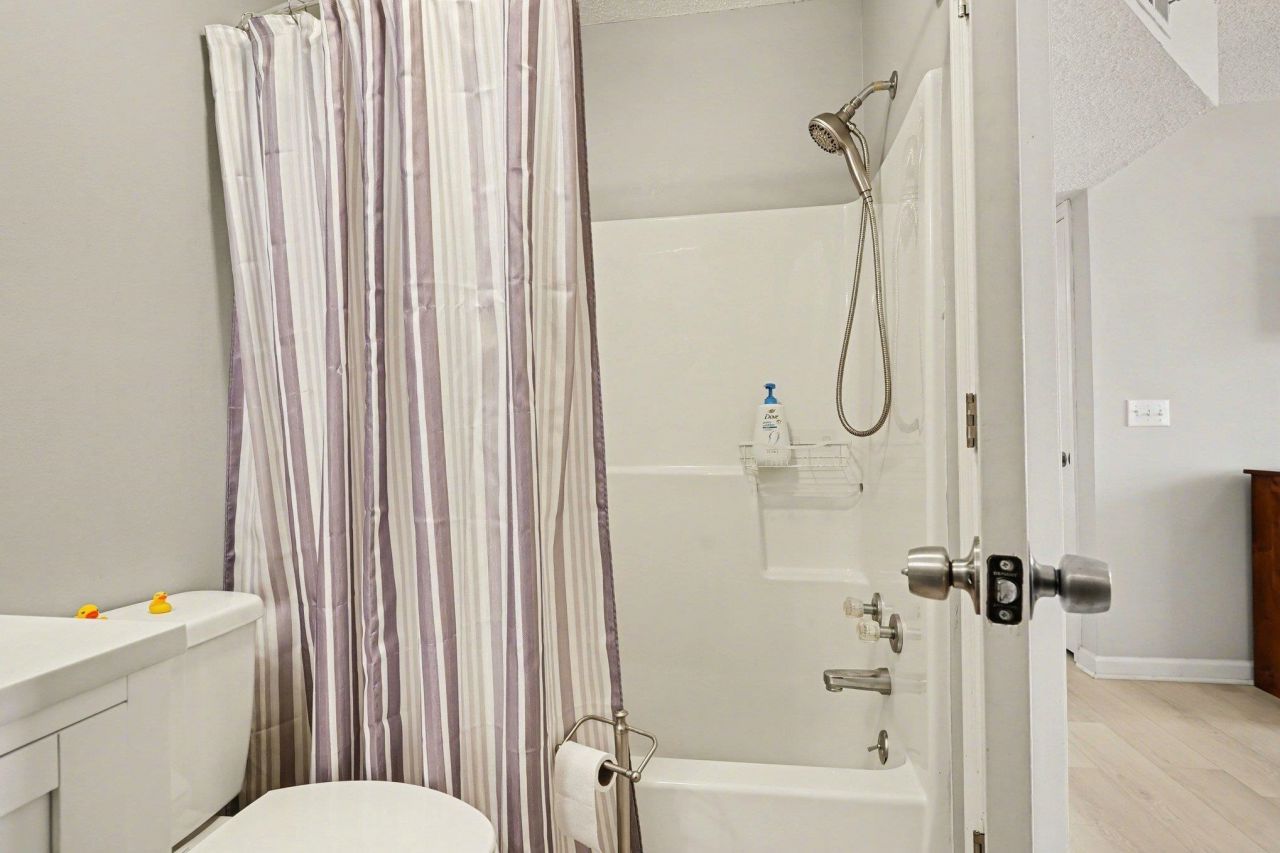 140-i Spanish Oak Ct.  Photo 18