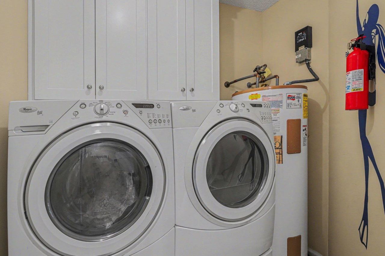 140-i Spanish Oak Ct.  Photo 23