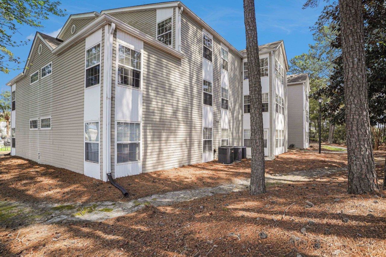 140-i Spanish Oak Ct.  Photo 25