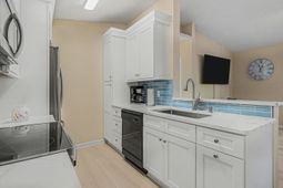 140-i Spanish Oak Ct.  photo 4