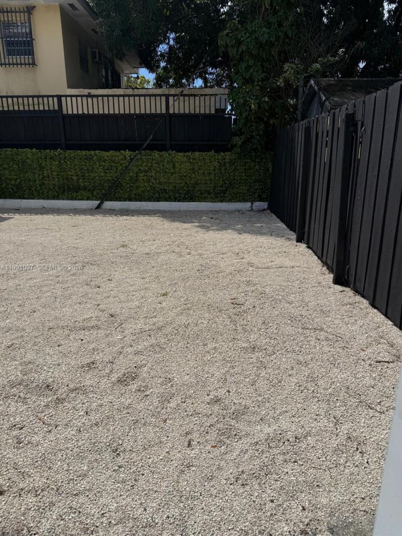 248 SW 18th Ct , Miami, FL 33135 Photo