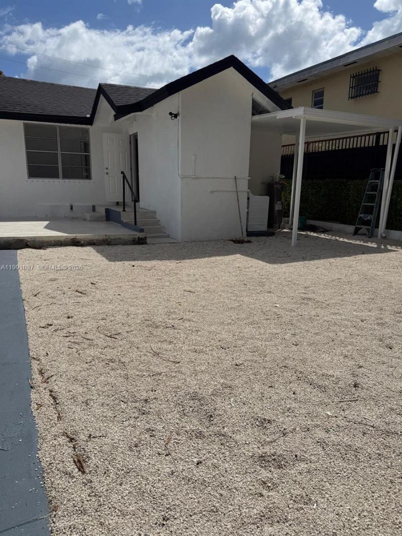 248 SW 18th Ct , Miami, FL 33135 Photo