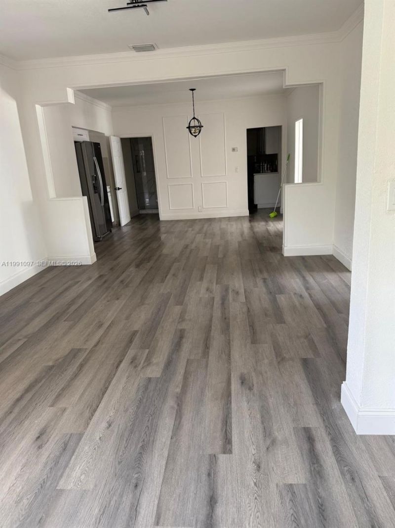 248 SW 18th Ct , Miami, FL 33135 Photo