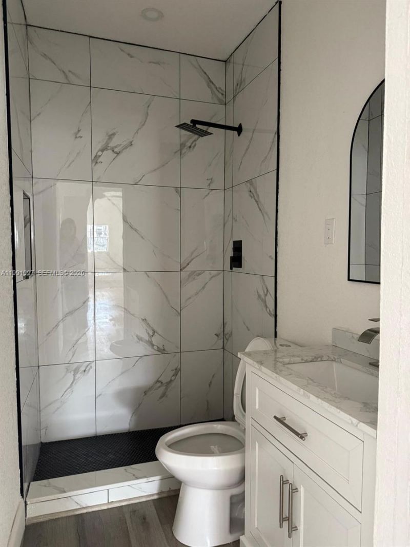 248 SW 18th Ct , Miami, FL 33135 Photo