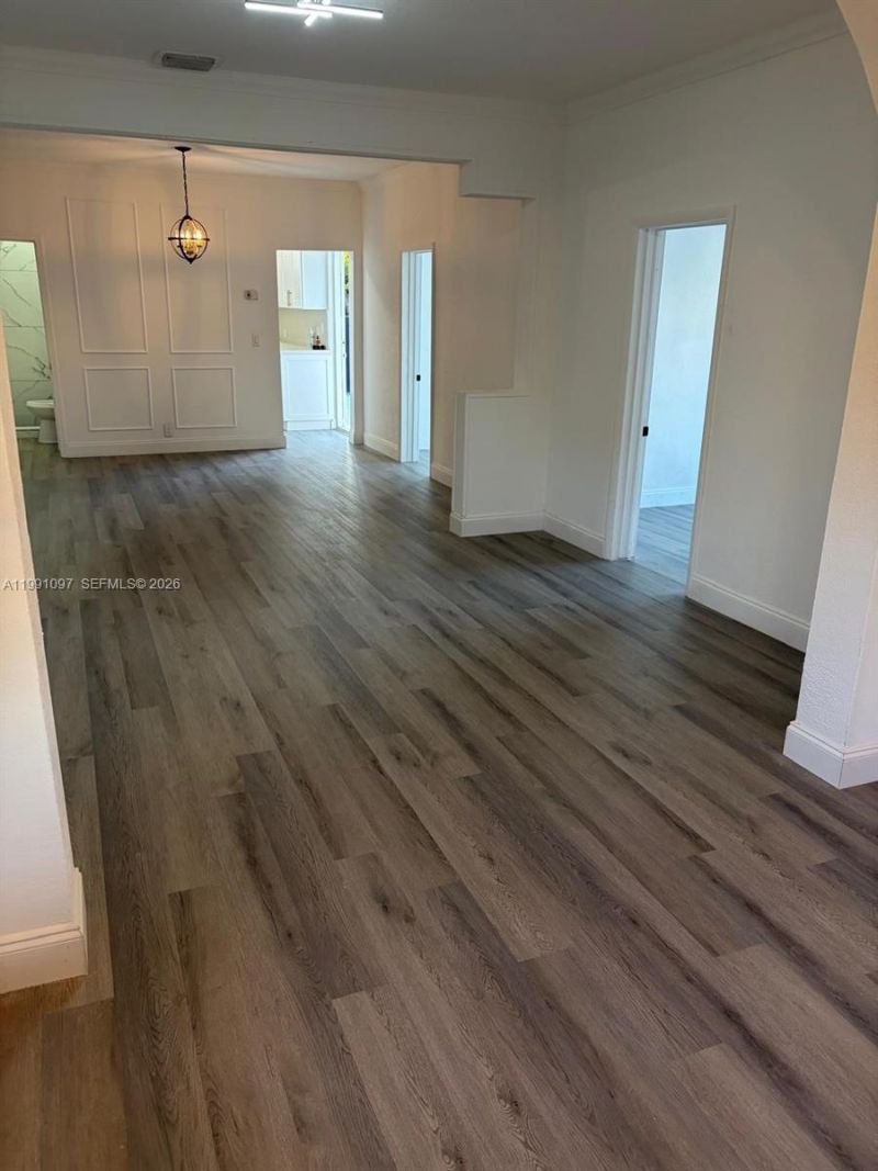 248 SW 18th Ct , Miami, FL 33135 Photo