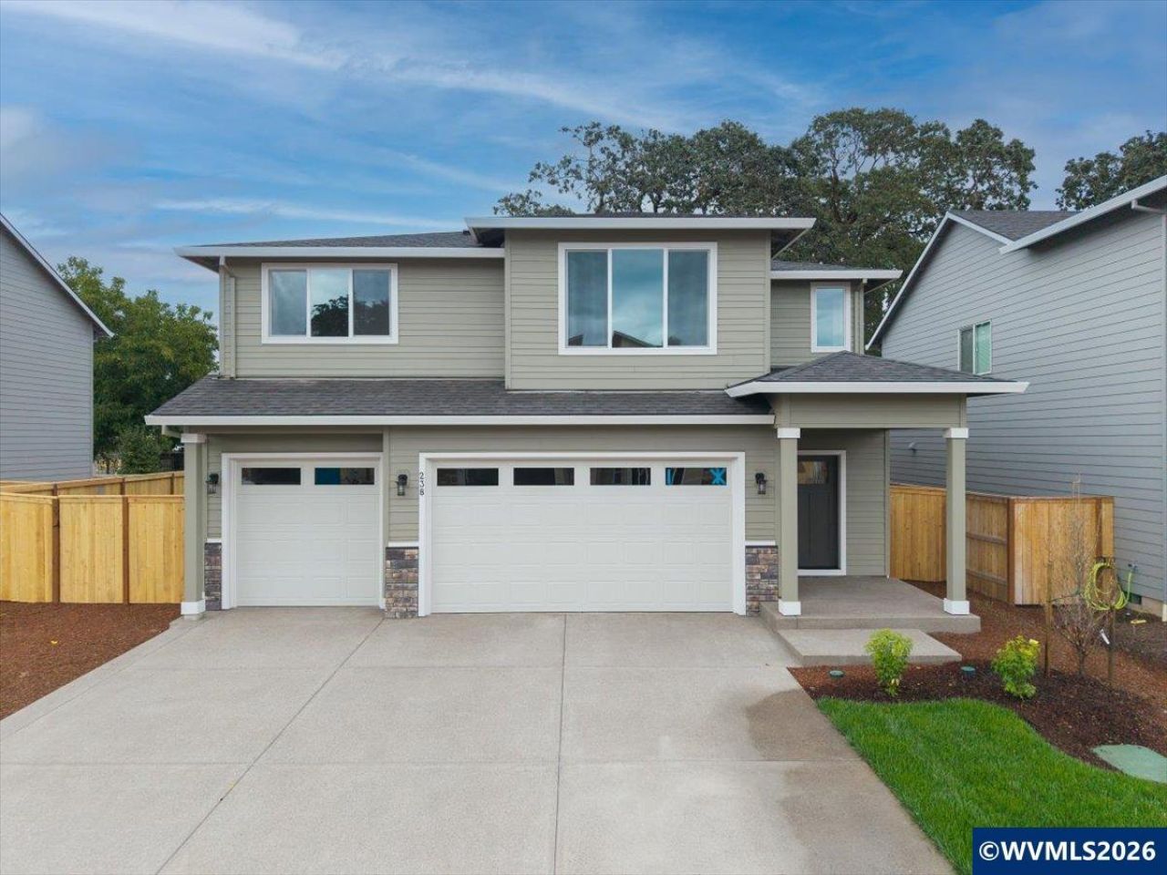 238 NW Newcastle St, Dallas, OR 97338 Main Photo