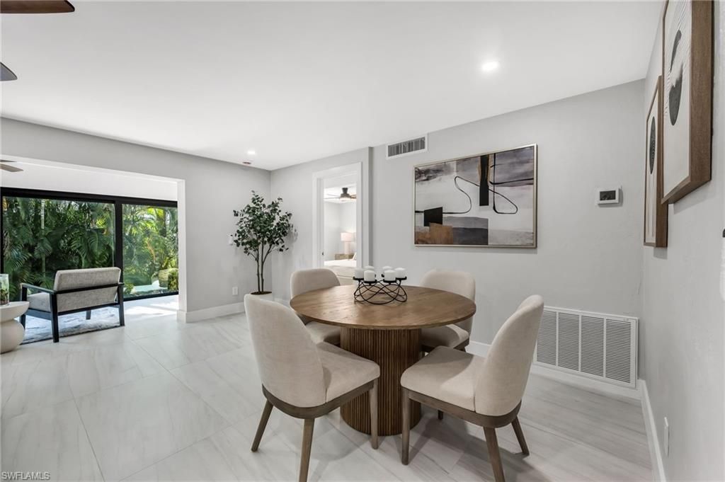 990 8th St S, Unit 1C, Naples, FL 34102 Photo