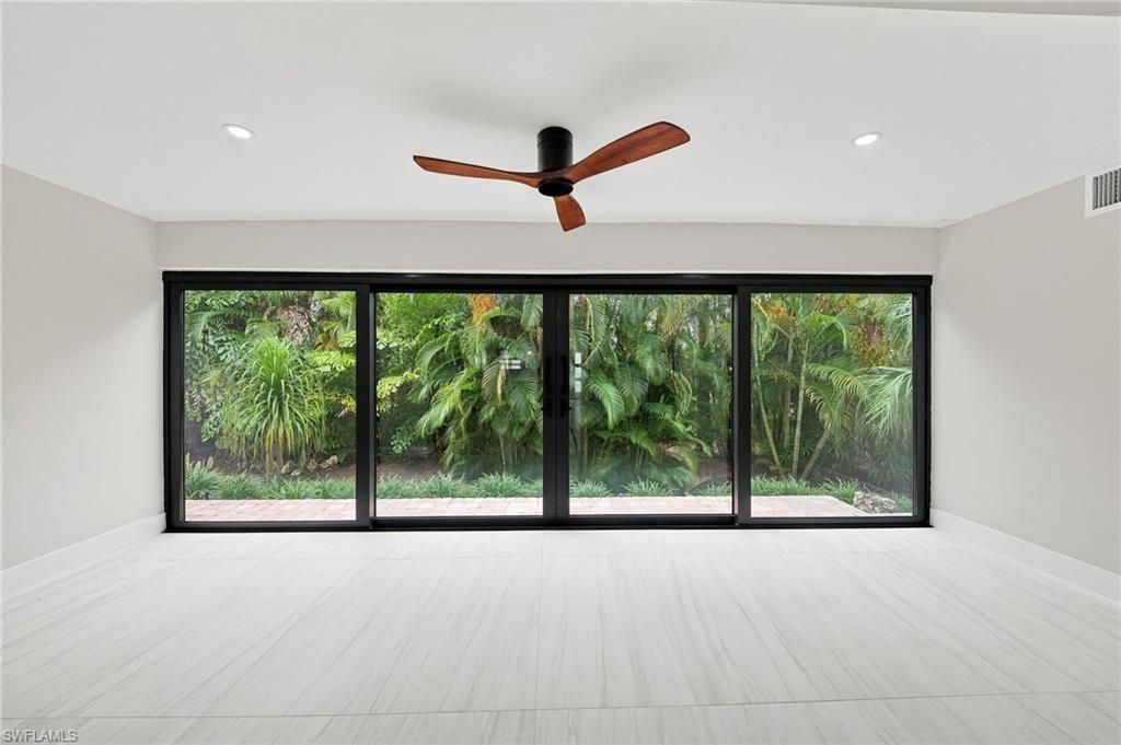 990 8th St S, Unit 1C, Naples, FL 34102 Photo