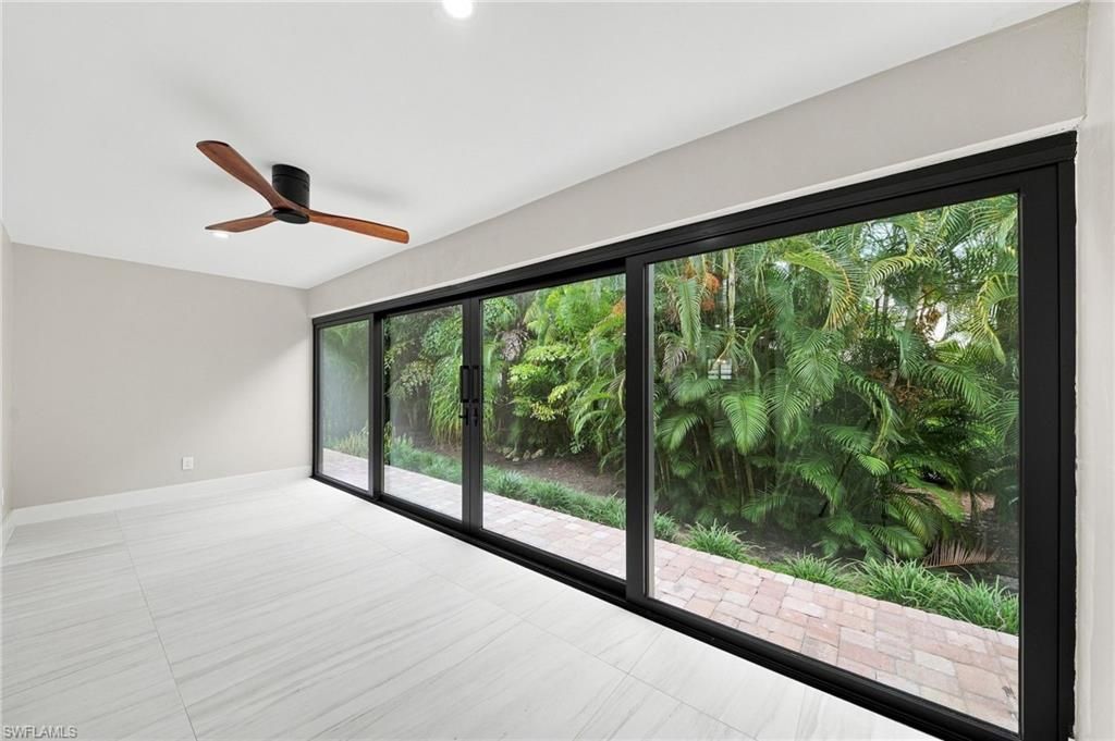 990 8th St S, Unit 1C, Naples, FL 34102 Photo