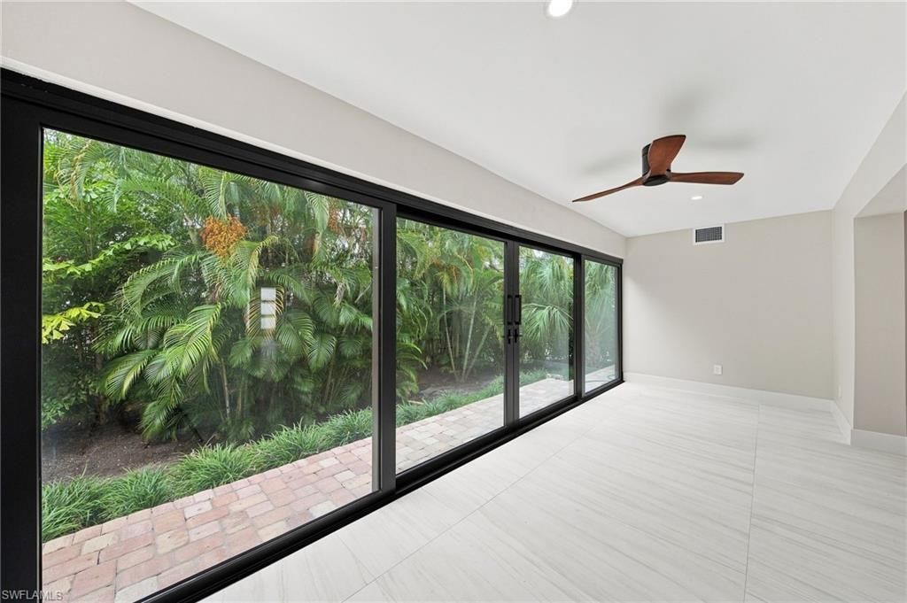 990 8th St S, Unit 1C, Naples, FL 34102 Photo