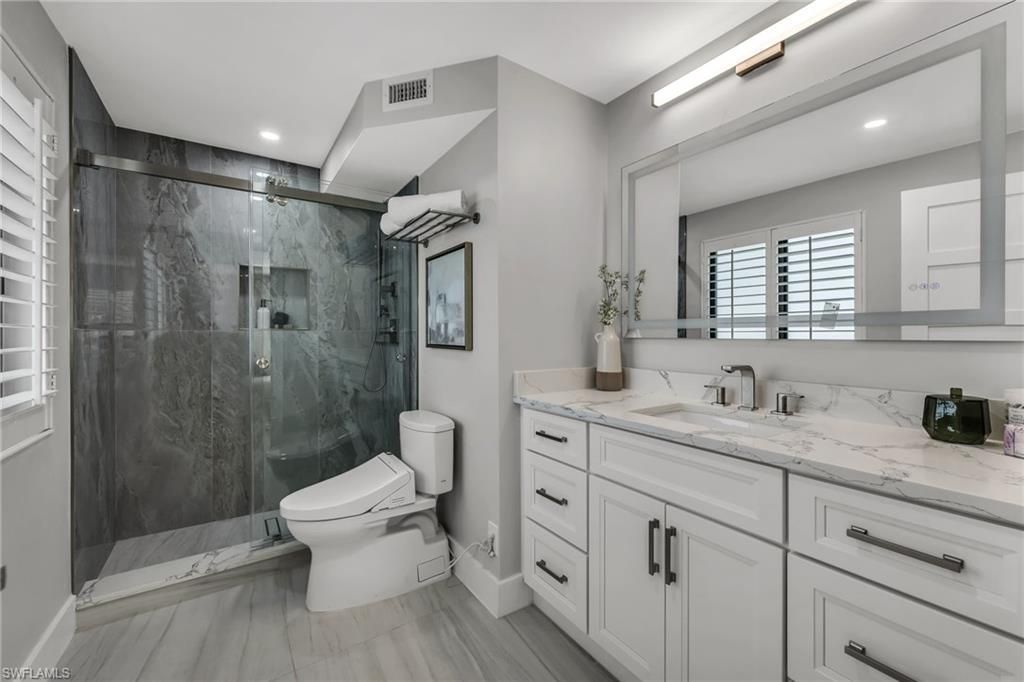 990 8th St S, Unit 1C, Naples, FL 34102 Photo
