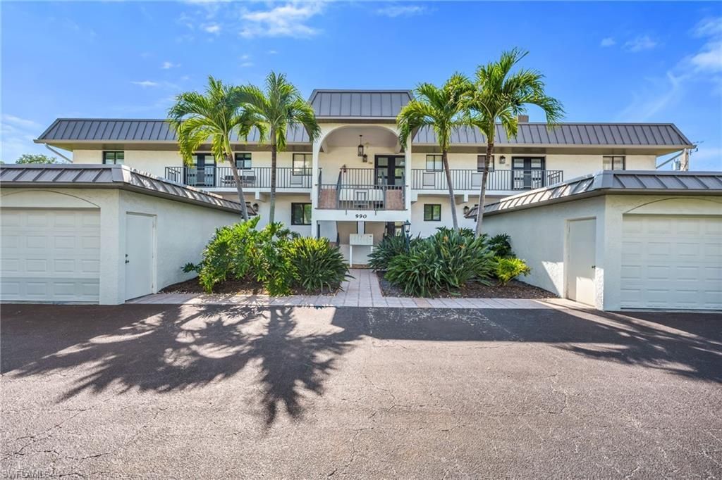 990 8th St S, Unit 1C, Naples, FL 34102 Photo