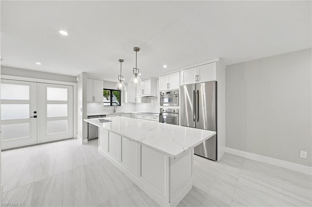 990 8th St S, Unit 1C, Naples, FL 34102 Photo