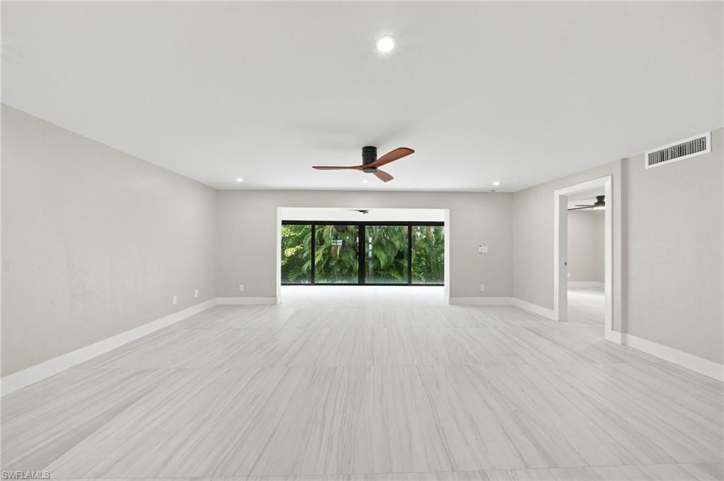 990 8th St S, Unit 1C, Naples, FL 34102 Photo