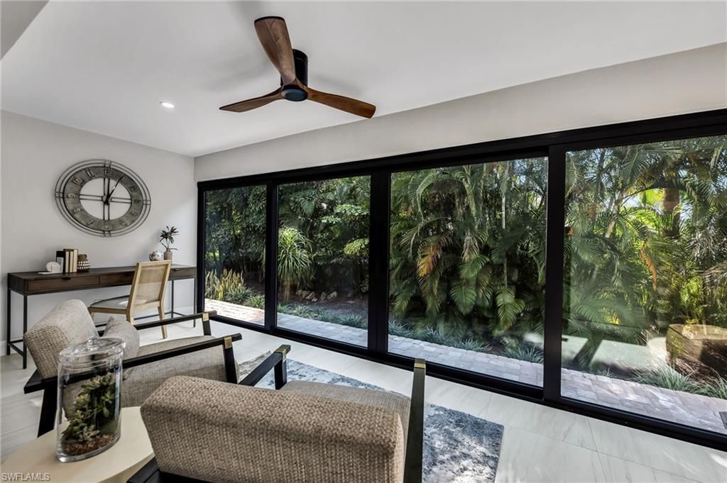 990 8th St S, Unit 1C, Naples, FL 34102 Photo