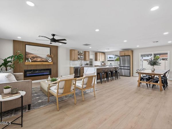 902 E 10TH Place, Mesa, AZ 85203