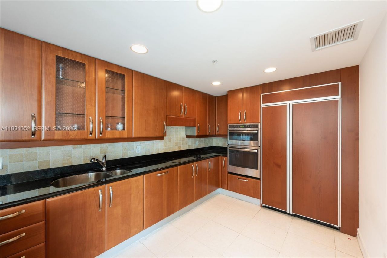 19400 Turnberry Way, Unit 1621, Aventura, FL 33180 Photo