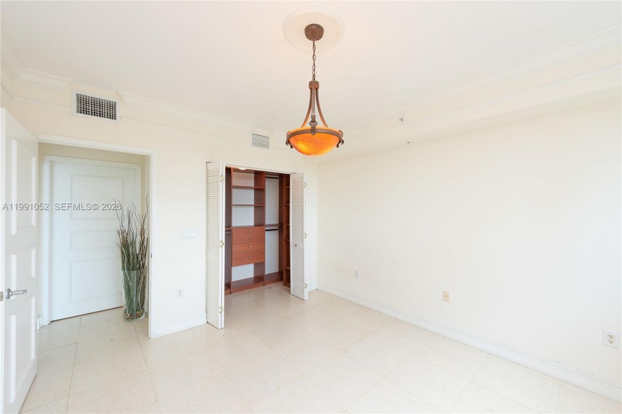19400 Turnberry Way, Unit 1621, Aventura, FL 33180 Photo