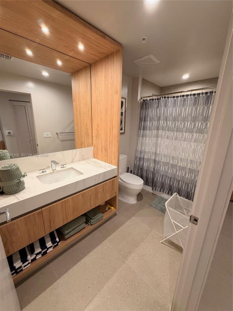 11 NE 6 Street, Unit 706, Miami, FL 33132 Photo