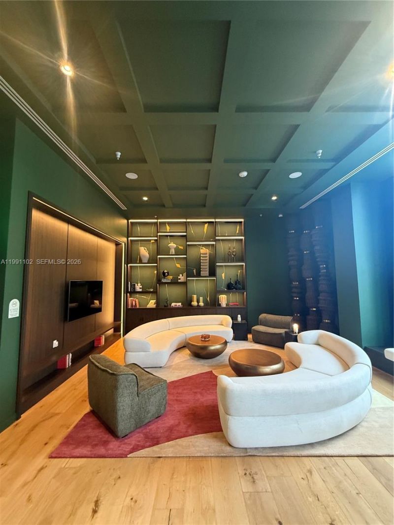 11 NE 6 Street, Unit 706, Miami, FL 33132 Photo