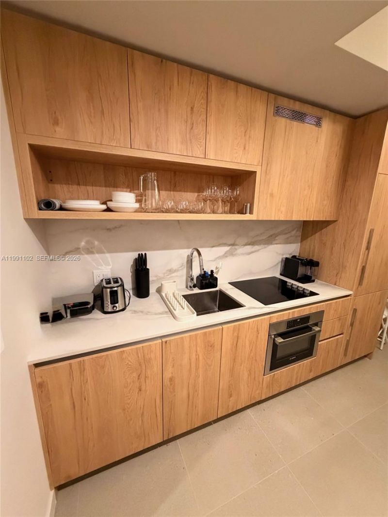 11 NE 6 Street, Unit 706, Miami, FL 33132 Photo