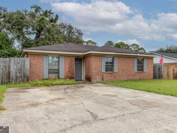 251 Garden Circle, Hinesville, GA 31313