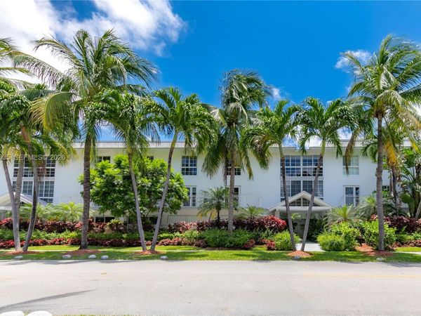 290 Sunrise Dr , Unit 3-F, Key Biscayne, FL 33149