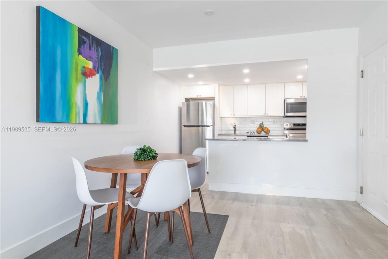 290 Sunrise Dr, Unit 3-F, Key Biscayne, FL 33149 Photo