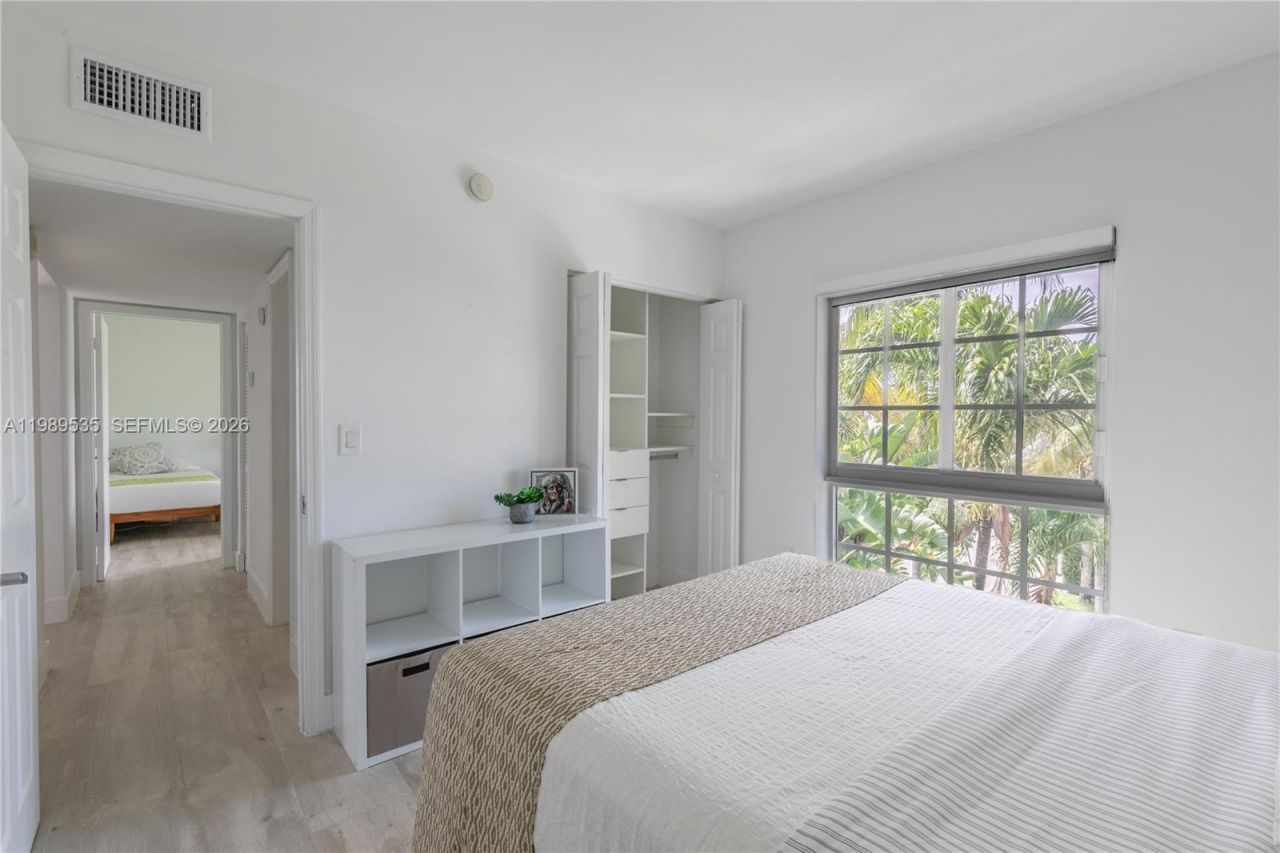 290 Sunrise Dr, Unit 3-F, Key Biscayne, FL 33149 Photo