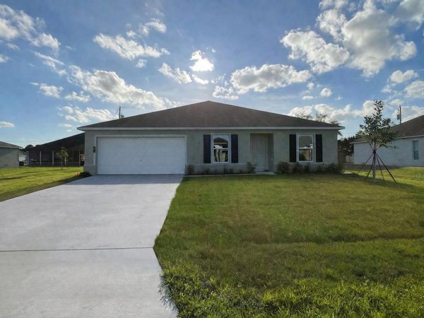 1782 SW Gloria Lane, Port St. Lucie, FL 34953