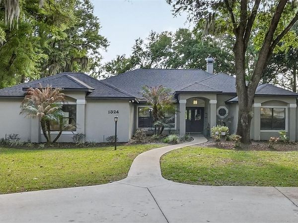 1324 OTTERS VIEW COURT , FRUITLAND PARK, FL 34731