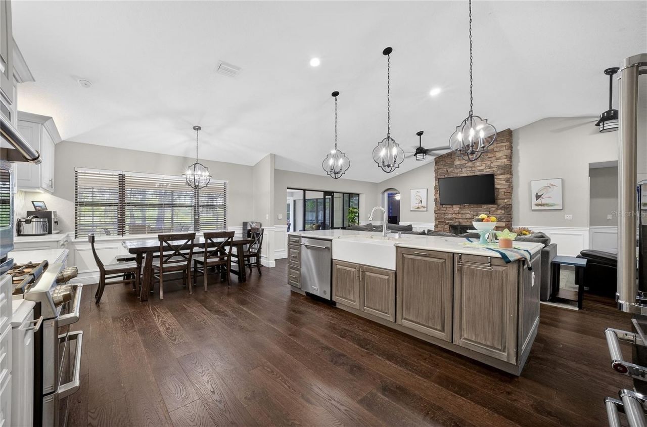 1324 Otters View Court, Fruitland Park, FL 34731 Photo