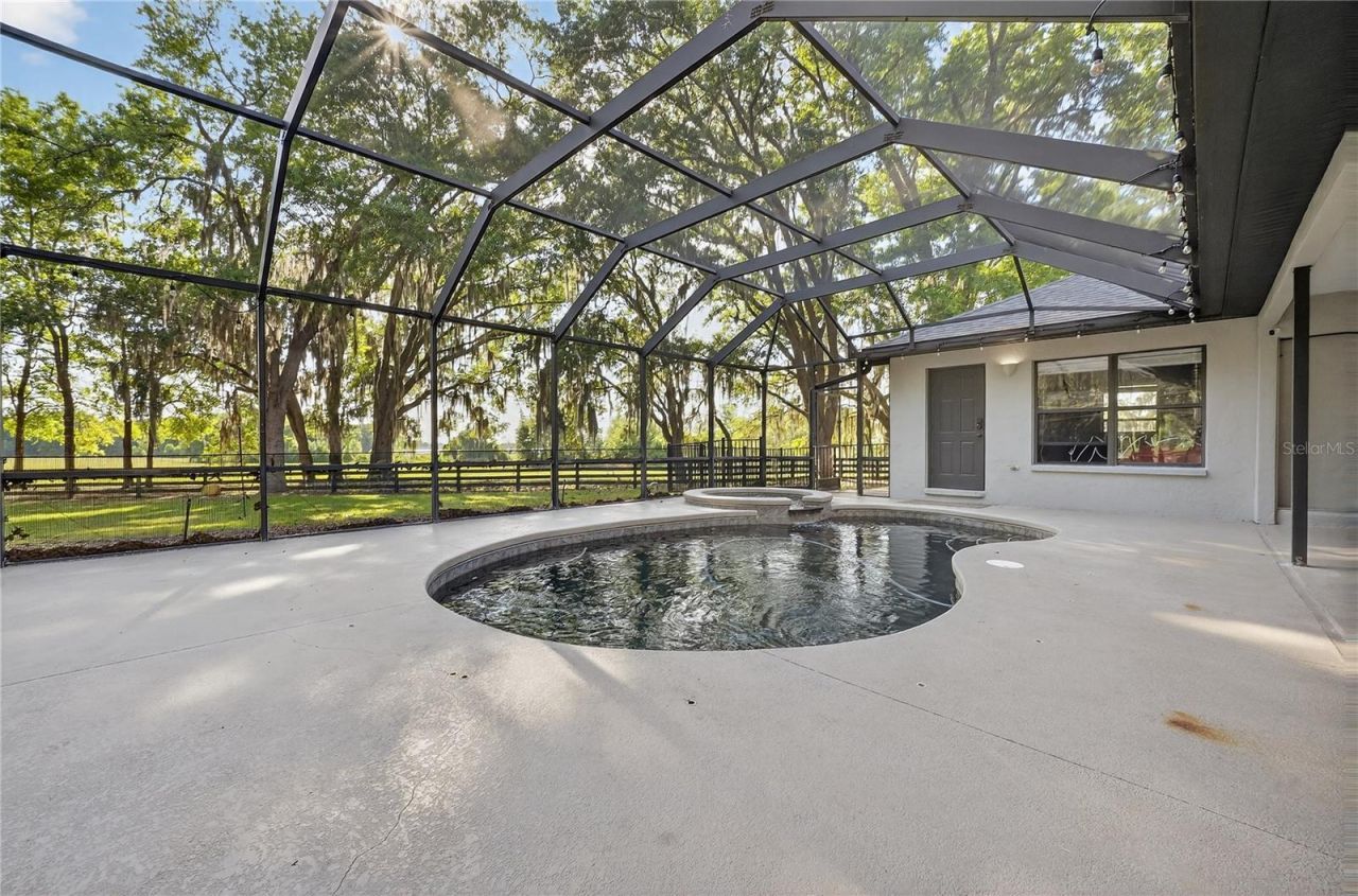 1324 Otters View Court, Fruitland Park, FL 34731 Photo