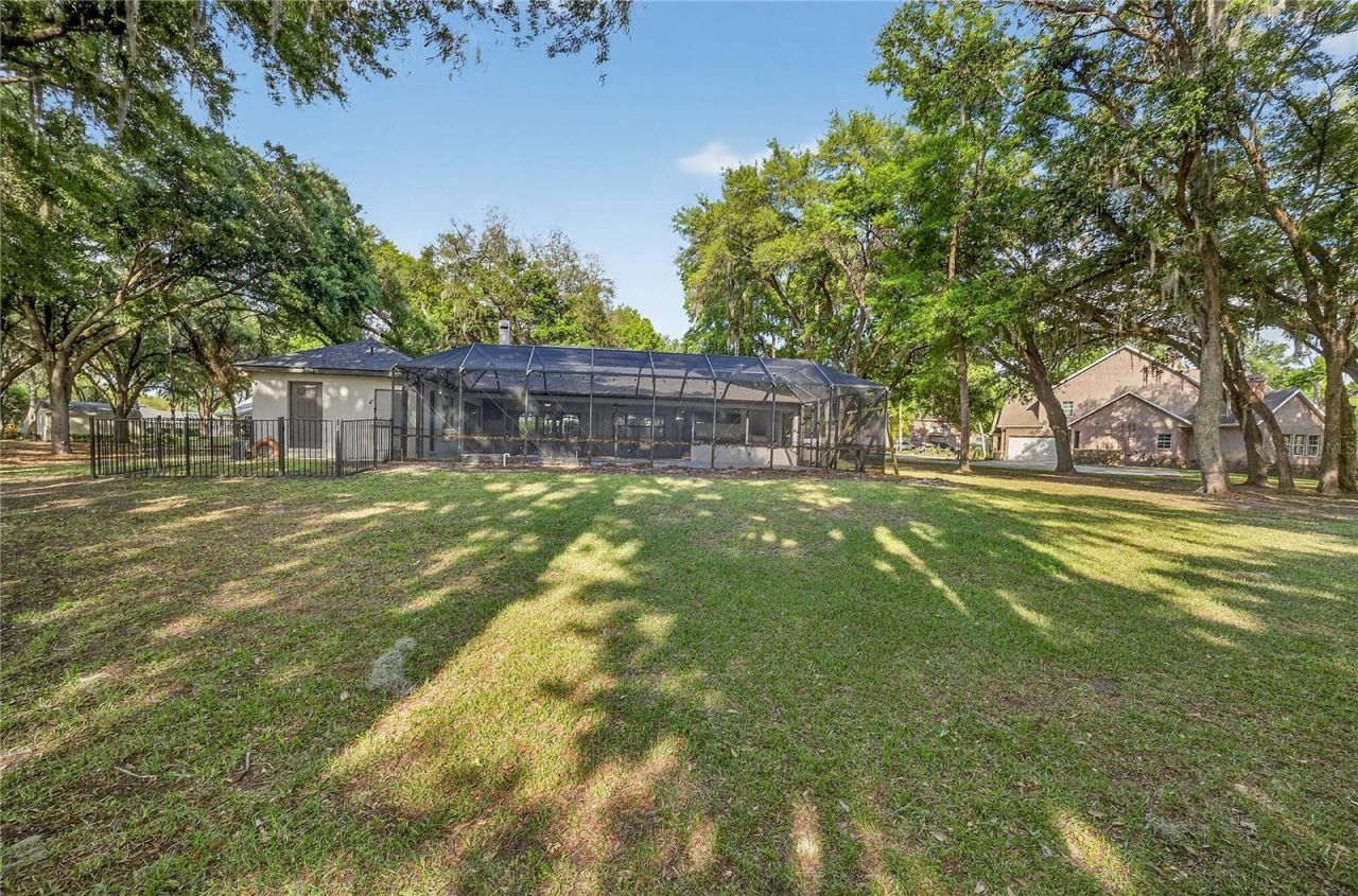 1324 Otters View Court, Fruitland Park, FL 34731 Photo