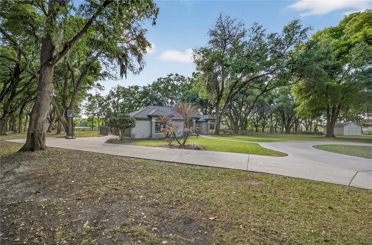 1324 Otters View Court, Fruitland Park, FL 34731 Photo