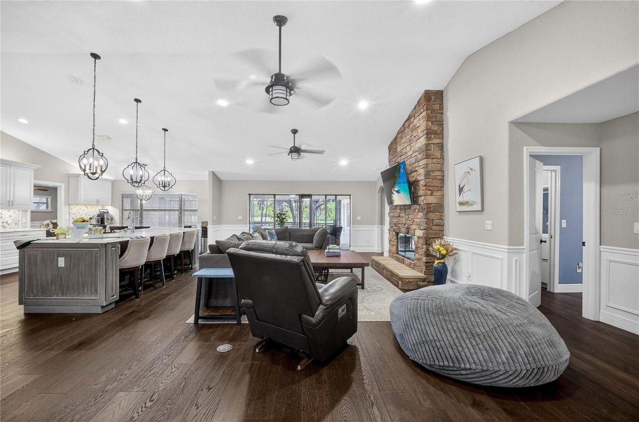 1324 Otters View Court, Fruitland Park, FL 34731 Photo