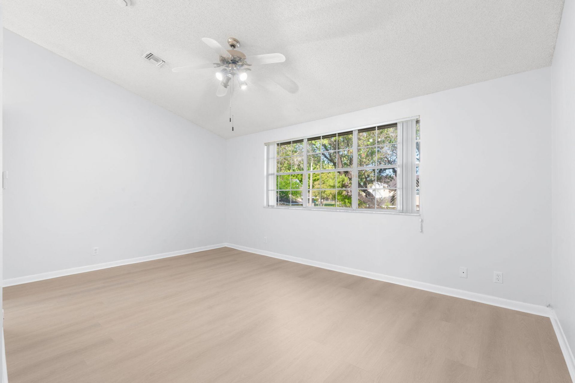 7107 Woodmont Way, Tamarac, FL 33321 Photo