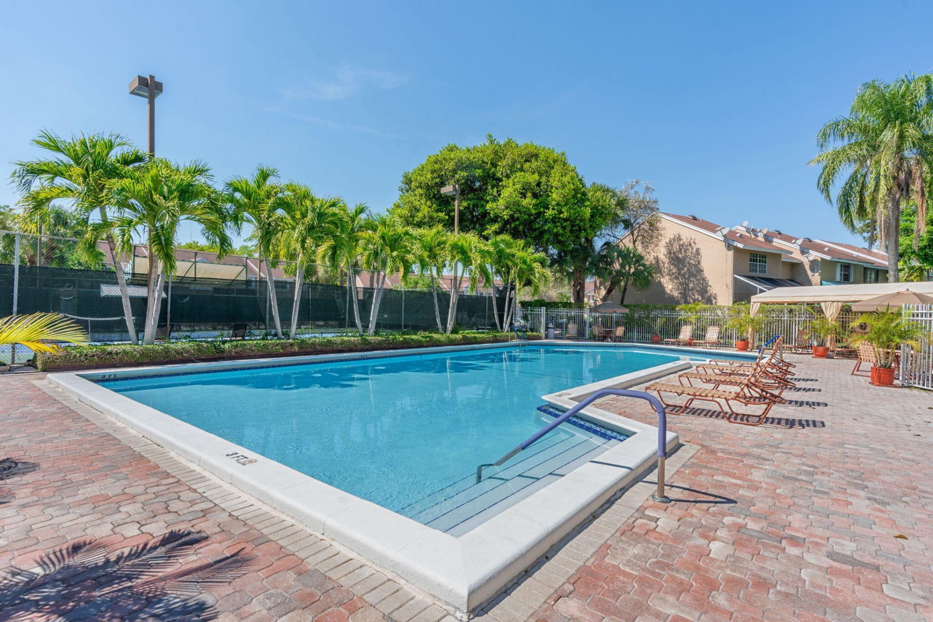 7107 Woodmont Way, Tamarac, FL 33321 Photo