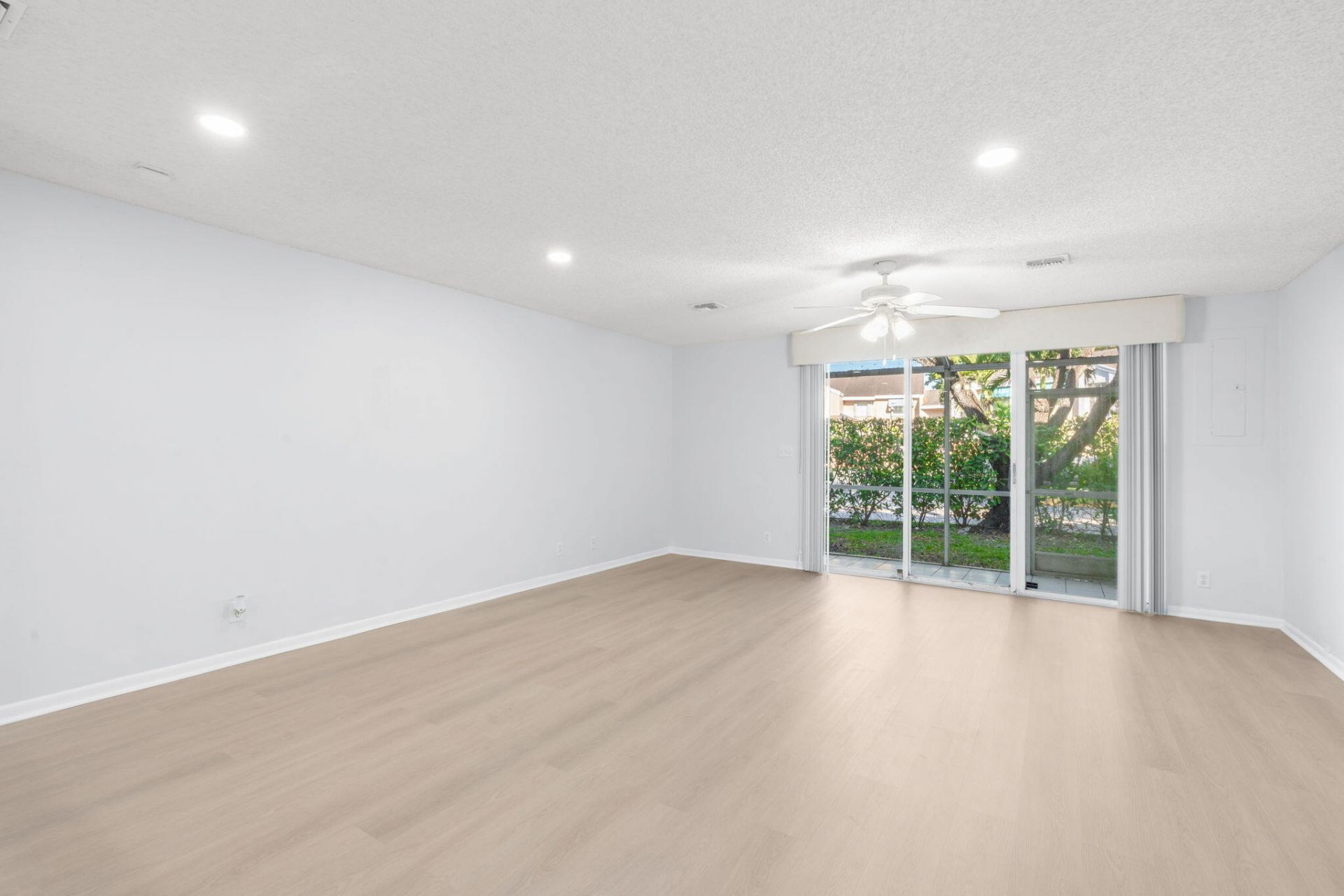 7107 Woodmont Way, Tamarac, FL 33321 Photo