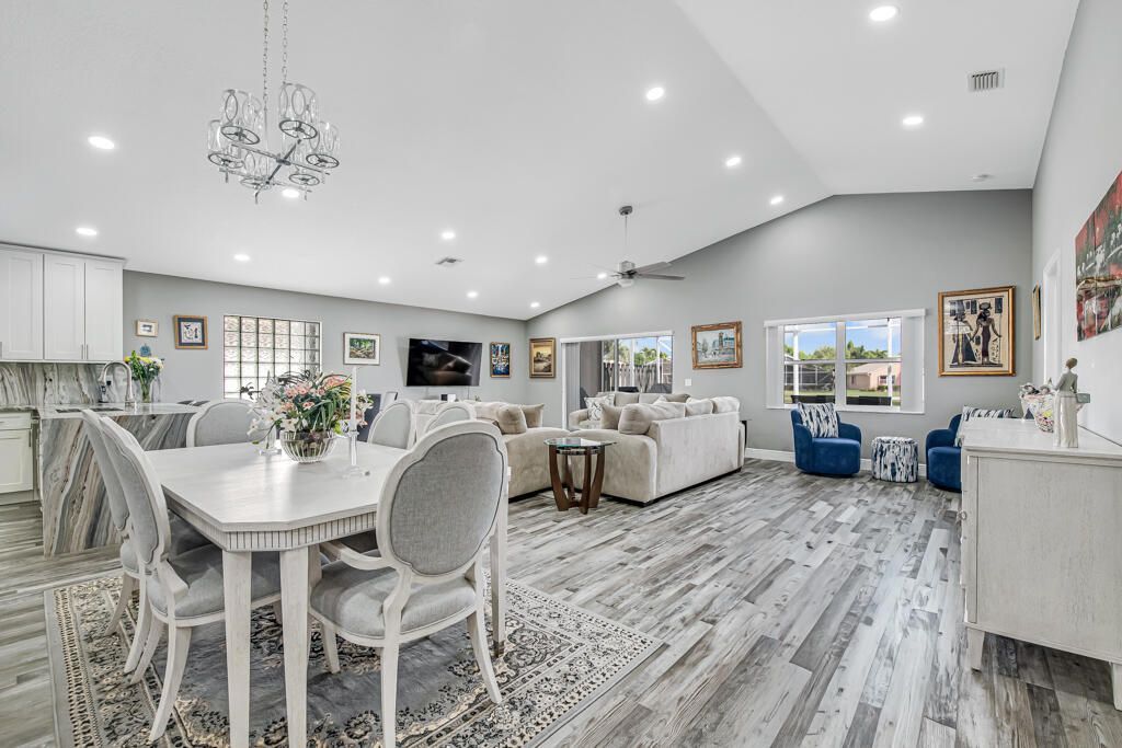 8075 Duomo Circle, Boynton Beach, FL 33472 Photo