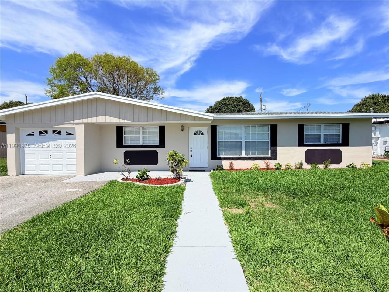 4731 NW 11th St, Lauderhill, FL 33313 Main Photo