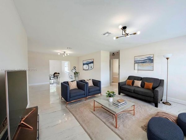 4731 NW 11th St, Lauderhill, FL 33313