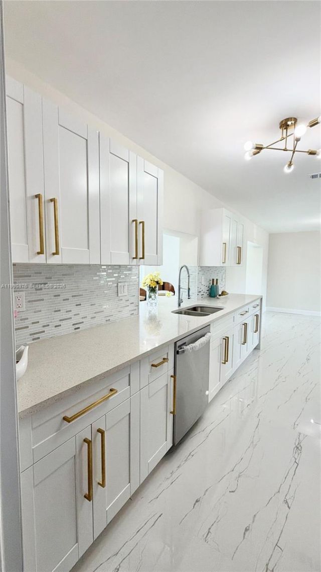 4731 NW 11th St, Lauderhill, FL 33313 Photo