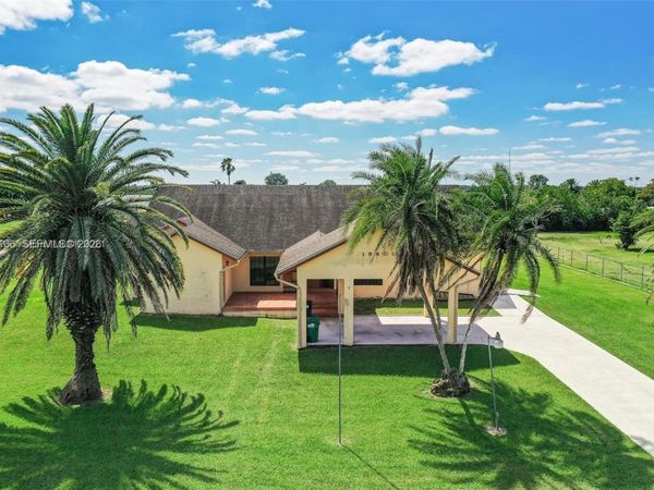 19900 SW 326th St, Unit 19900, Homestead, FL 33030