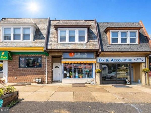 447 W CHESTER PIKE , HAVERTOWN, PA 19083